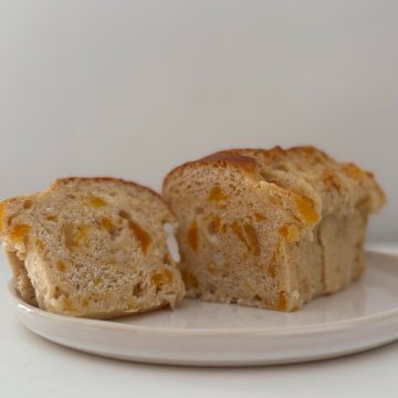 White Chocolate Apricot Bread